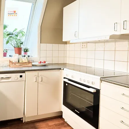 Гостевой дом Big Kitchen Washing & Dryer Wi-fi Feeling *